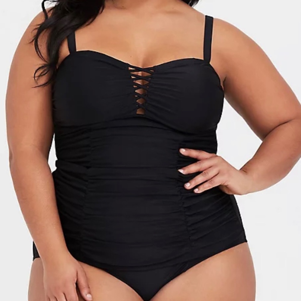 Black torrid top